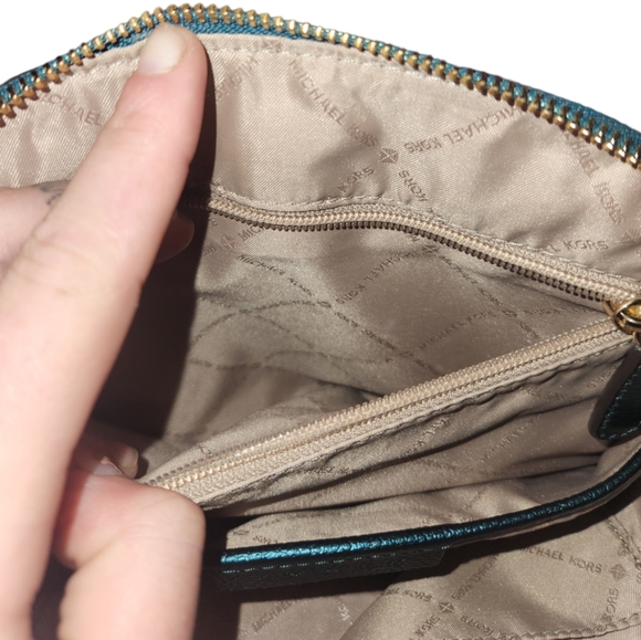 Dark Green MICHAEL KORS bag - Picture 7 of 10